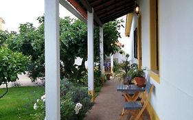 Casa Dos Pingos De Mel